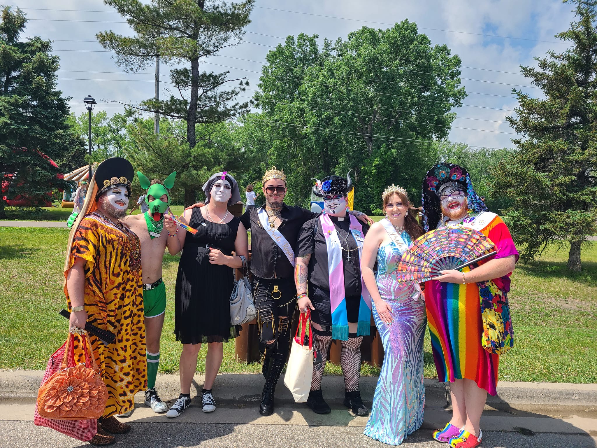 287230920_1207373416760980_7104036381131071021_n